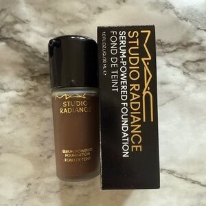 MAC COSMETICS STUDIO RADIANCE FOUNDATION:NW58